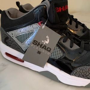 NWT SHAQ Nike athletic shoes!